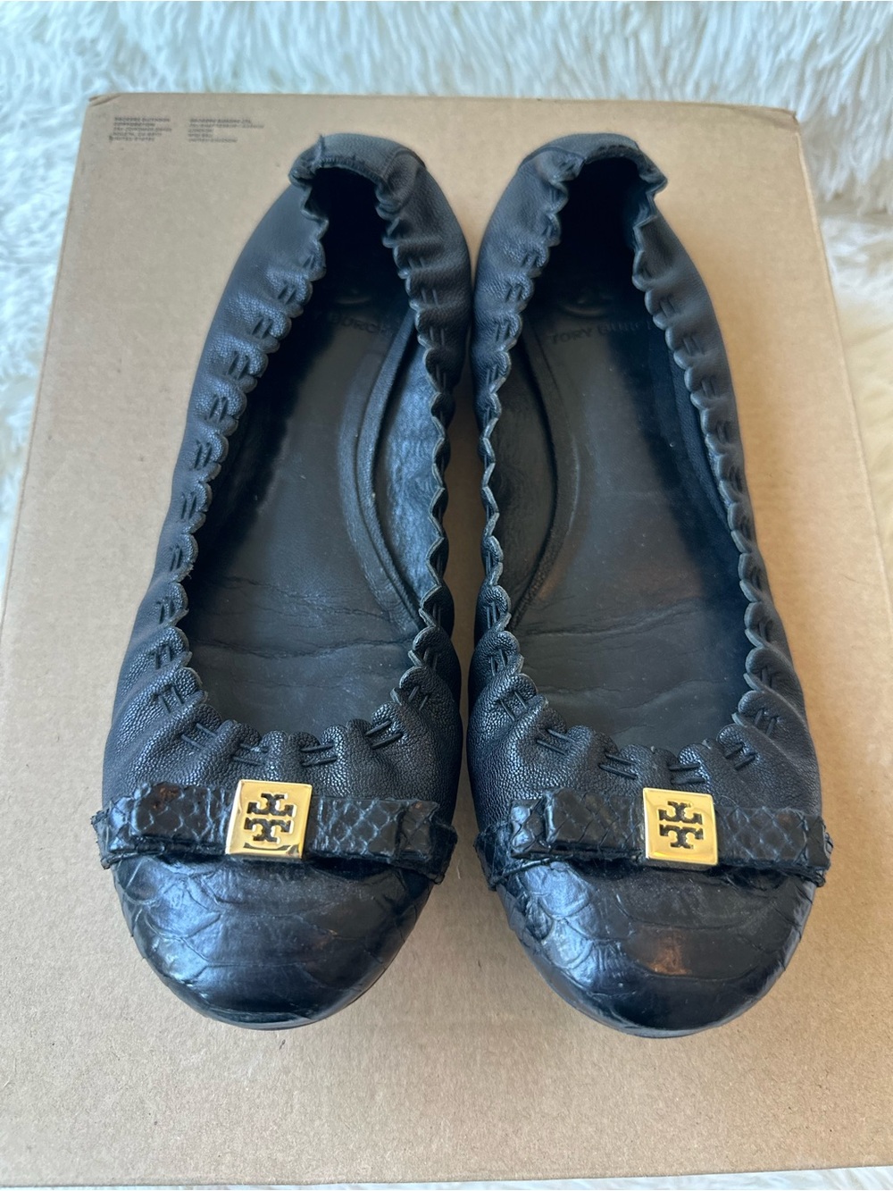 Tory Burch Eddie Black Leather Ballet Flats Gold Logo Size 8 Comfort Office